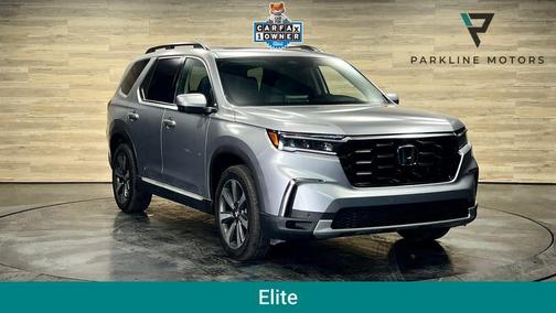 Lunar Silver Metallic 2025 Honda Pilot Elite