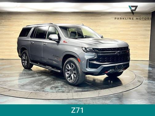 Satin Steel Metallic 2022 Chevrolet Suburban 4WD Z71