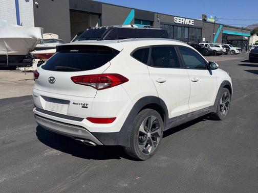Dazzling White 2017 Hyundai TUCSON Sport