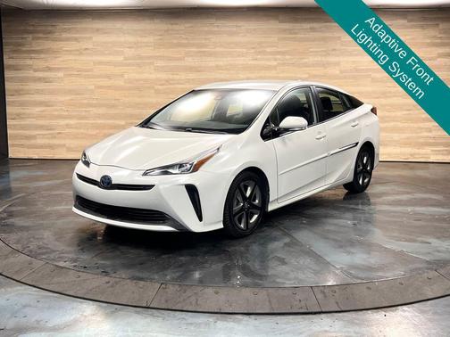 Blizzard Pearl 2019 Toyota Prius XLE