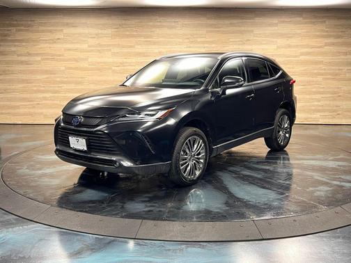 Celestial Black 2024 Toyota Venza XLE