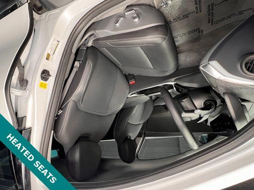 Stellar White Metallic 2025 Lucid Air Touring