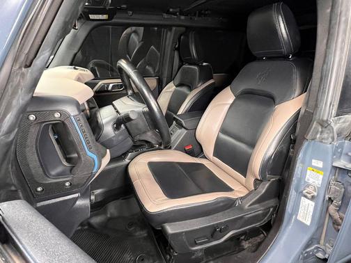 Azure Gray Metallic Tri-Coat 2024 Ford Bronco Wildtrak