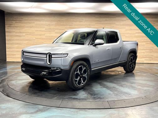 LA Silver 2024 Rivian R1T Adventure