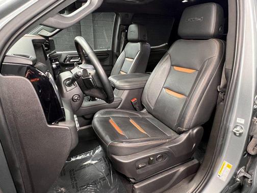 Sterling Metallic 2024 GMC Sierra 1500 AT4