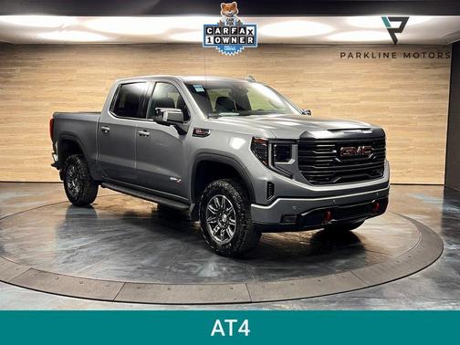 Sterling Metallic 2024 GMC Sierra 1500 AT4
