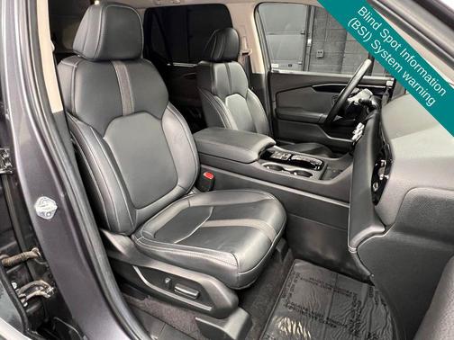 Gray 2025 Honda Pilot Touring 8-Passenger