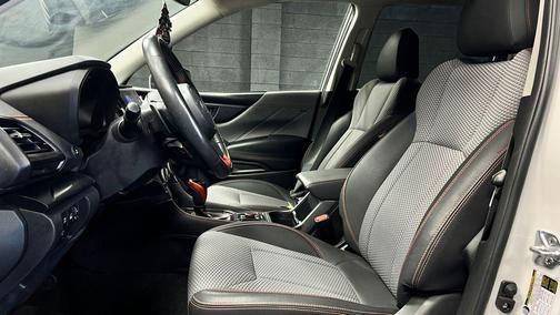 Crystal White Pearl 2024 Subaru Forester Sport