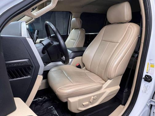Star White Metallic Tri-Coat 2021 Ford F-350 Lariat