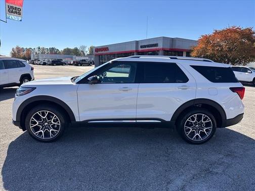 2025 Ford Explorer Platinum