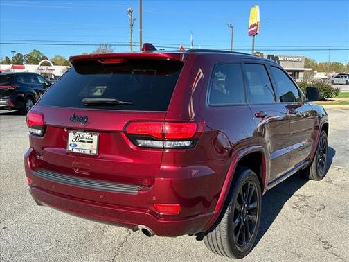 2022 Jeep Grand Cherokee Laredo