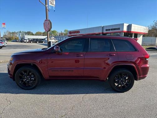 2022 Jeep Grand Cherokee Laredo