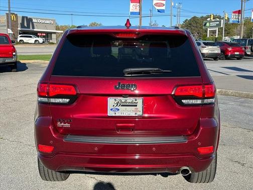 2022 Jeep Grand Cherokee Laredo