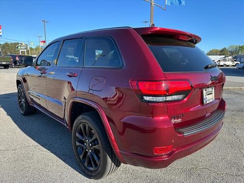 2022 Jeep Grand Cherokee Laredo