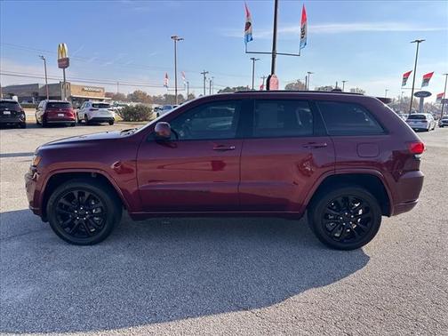 2022 Jeep Grand Cherokee Laredo