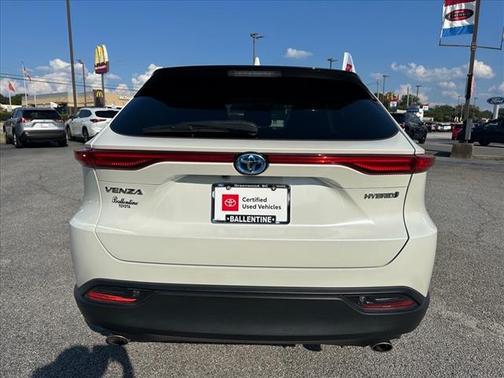 2022 Toyota Venza LE