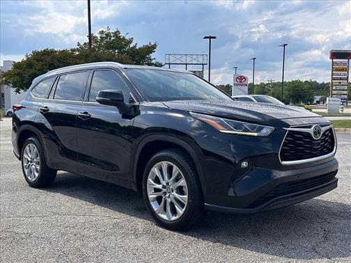 Midnight Black Metallic (218) 2020 Toyota Highlander Limited