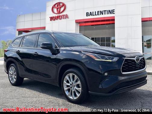 Midnight Black Metallic (218) 2020 Toyota Highlander Limited