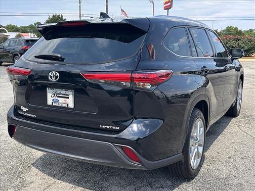 Midnight Black Metallic (218) 2020 Toyota Highlander Limited
