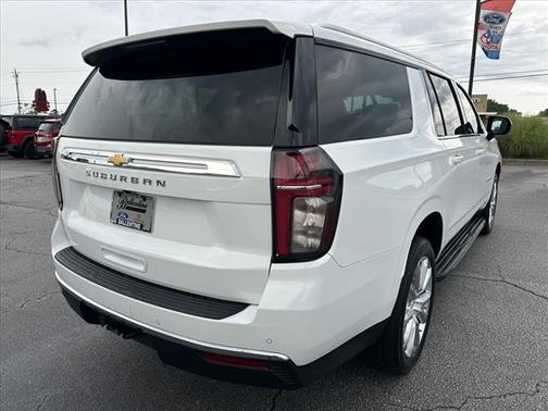 2023 Chevrolet Suburban LS