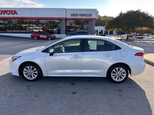 2024 Toyota Corolla Hybrid LE