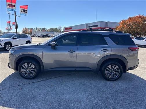 2023 Nissan Pathfinder SV 4WD