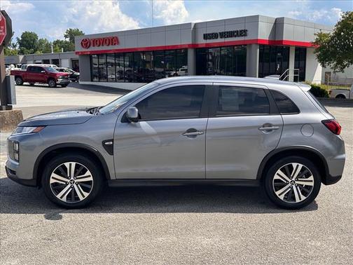 Mercury Gray Metallic (U17) 2024 Mitsubishi Outlander Sport 2.0 ES
