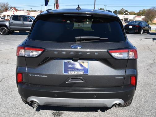 Photo 4 of 28 of 2020 Ford Escape Titanium Hybrid