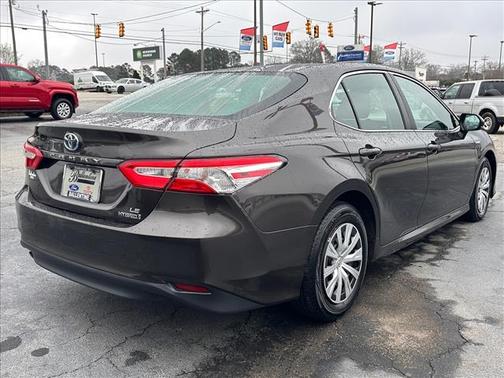 2018 Toyota Camry Hybrid LE