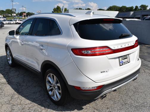 2015 Lincoln MKC Base