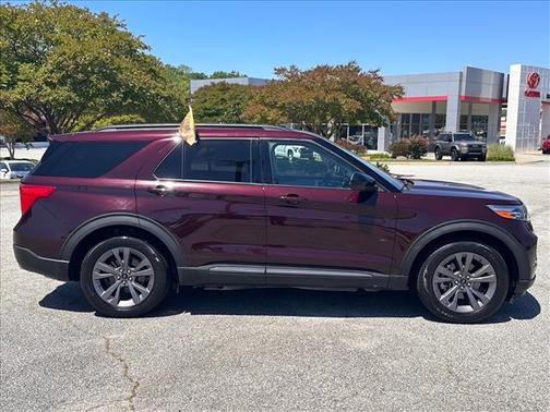 Jewel Red Metallic Tinted Clearcoat 2023 Ford Explorer XLT
