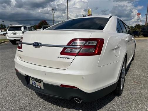2019 Ford Taurus Limited