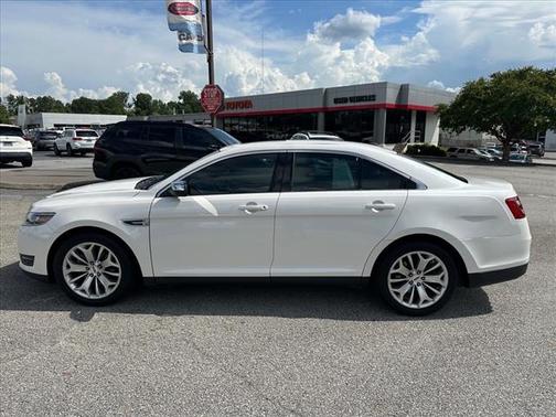2019 Ford Taurus Limited