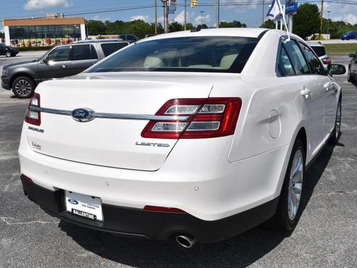 2019 Ford Taurus Limited
