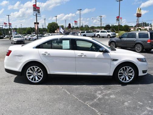 2019 Ford Taurus Limited