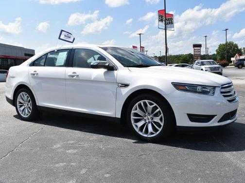 2019 Ford Taurus Limited