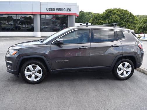 White 2019 Jeep Compass Latitude