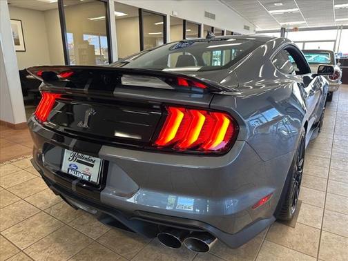 2021 Ford Shelby GT500 Base