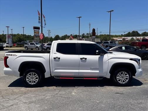 Ice Cap (040) 2024 Toyota Tundra SR5