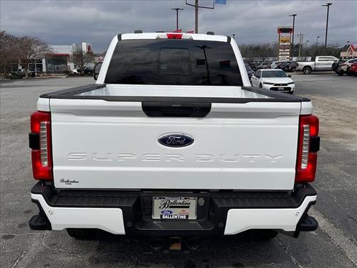 Oxford White 2023 Ford F-250 XL