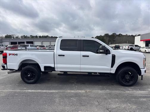 Oxford White 2023 Ford F-250 XL