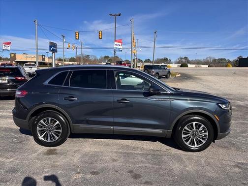 2021 Lincoln Nautilus Standard