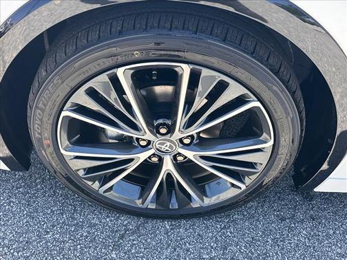 Wind Chill Pearl 2026 Toyota Prius XLE