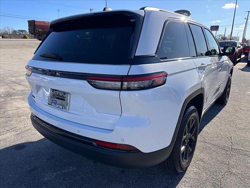 2024 Jeep Grand Cherokee Altitude