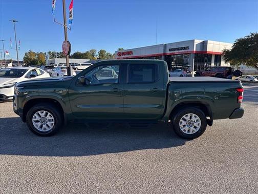 2022 Nissan Frontier SV