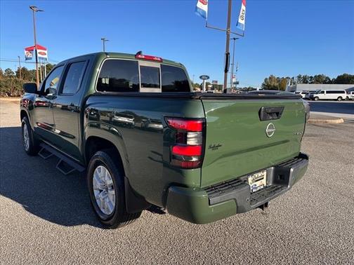 2022 Nissan Frontier SV