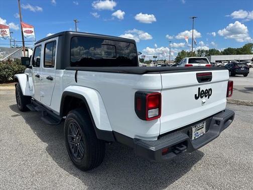 2024 Jeep Gladiator Sport S