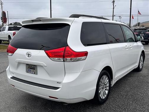 2012 Toyota Sienna XLE