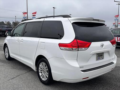 2012 Toyota Sienna XLE