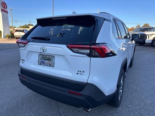 2025 Toyota RAV4 Hybrid XLE